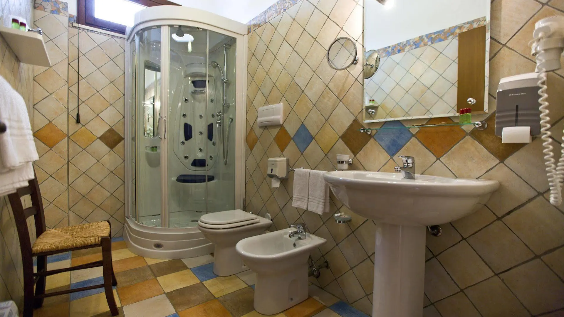 History Hotel Valderice 3*,