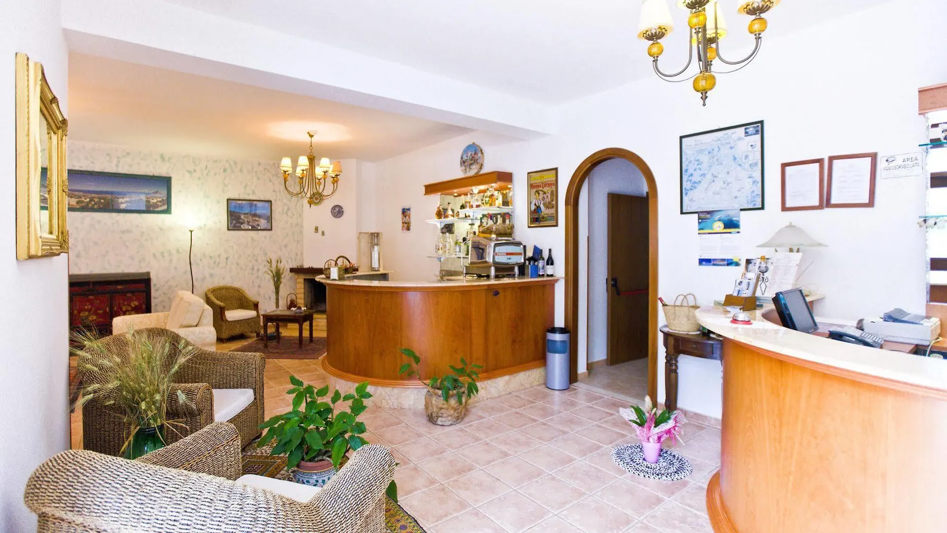 History Hotel Valderice 3*,  Italien
